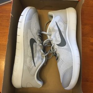 New Nike Free Sneakers 7Y Gray